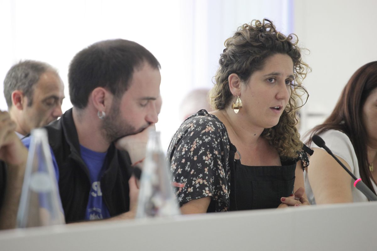 Núria Gibert, al ple municipal de Sant Cugat FOTO: Artur Ribera