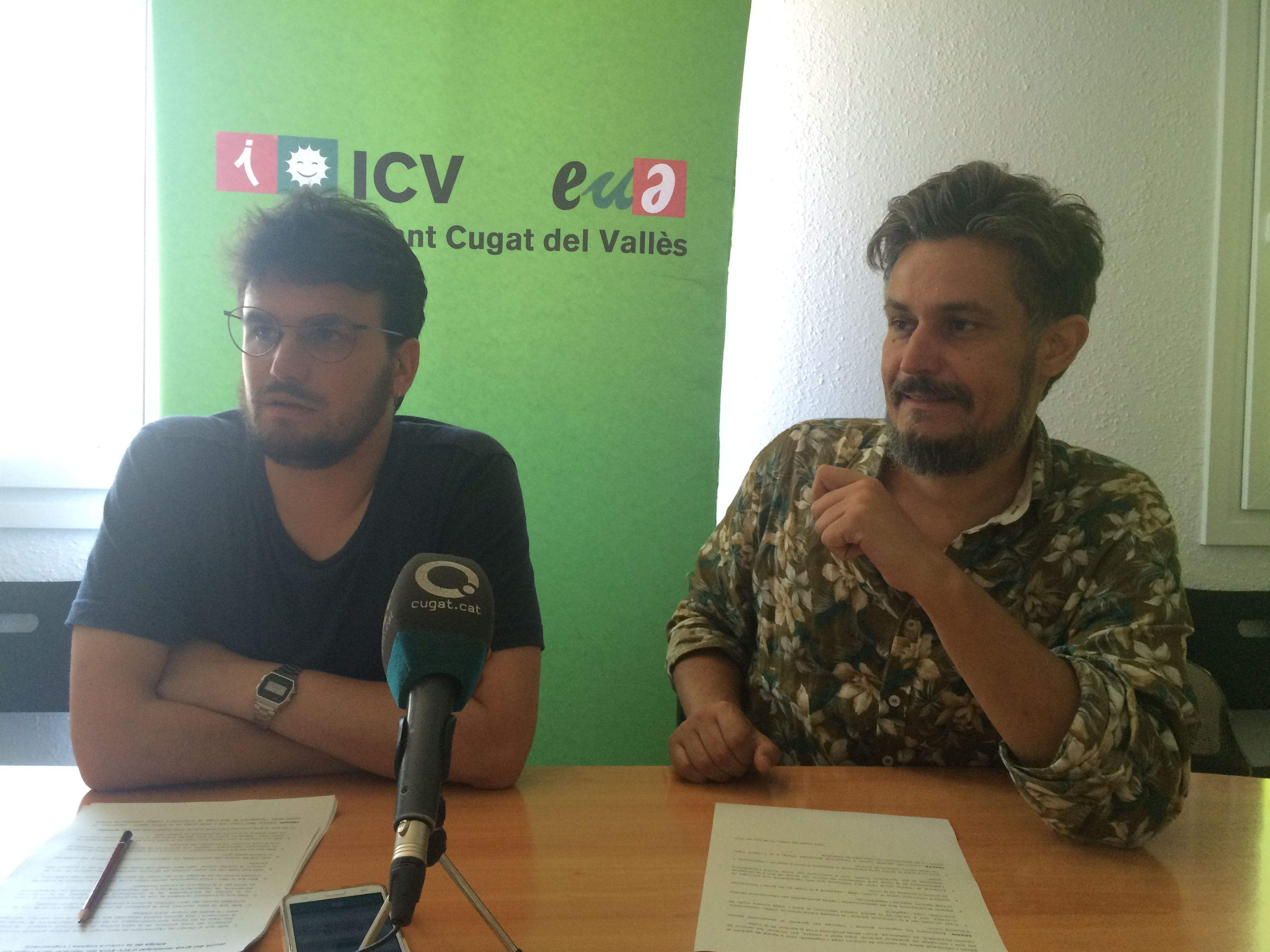 Ramon Gutíerrez i Leonardo Anselmi durant la presentació de la moció FOTO: Mireia Puente 