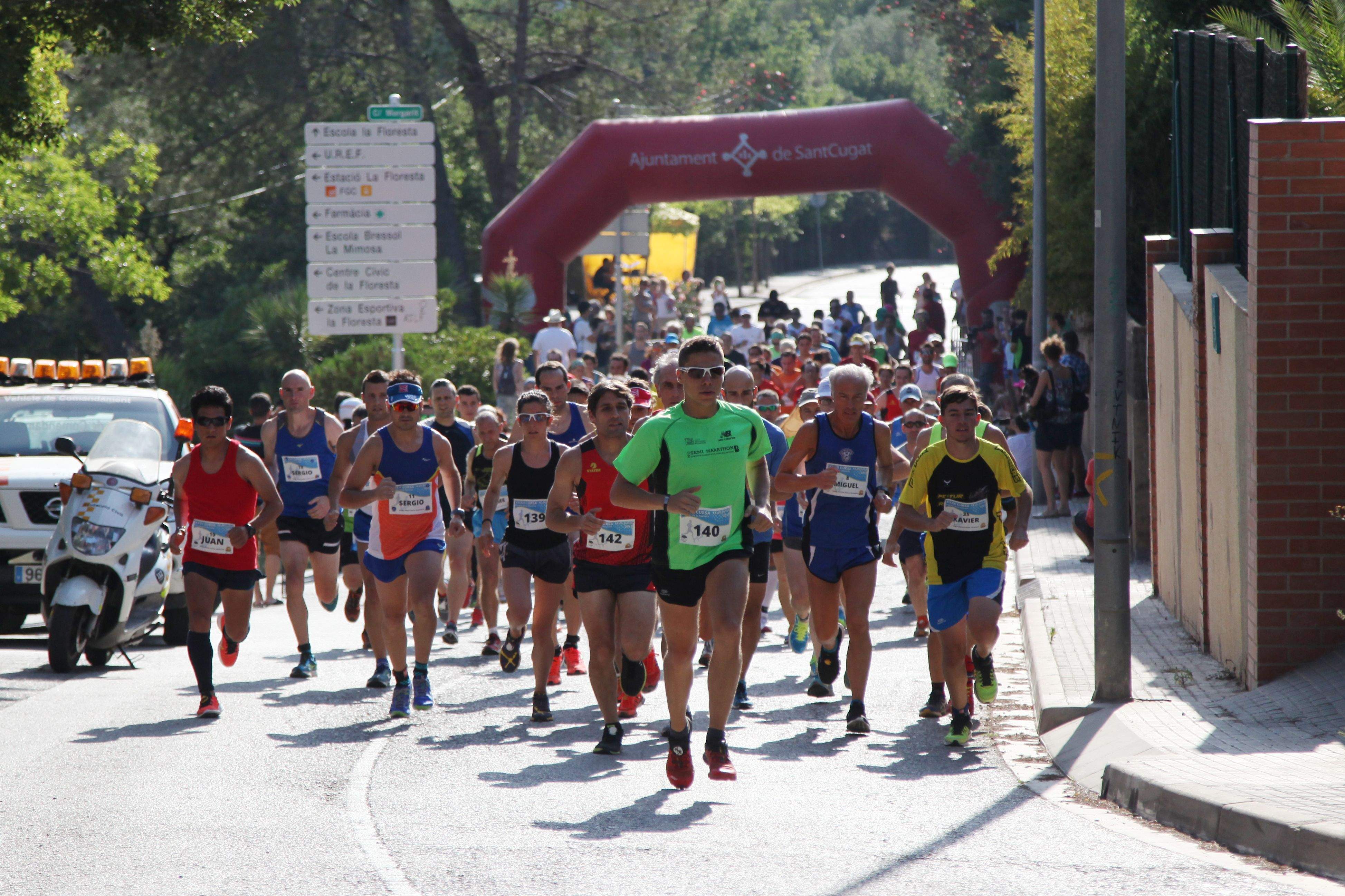 Sortida de la Cursa Popular de la Floresta del 2015 FOTO: Lali Puig