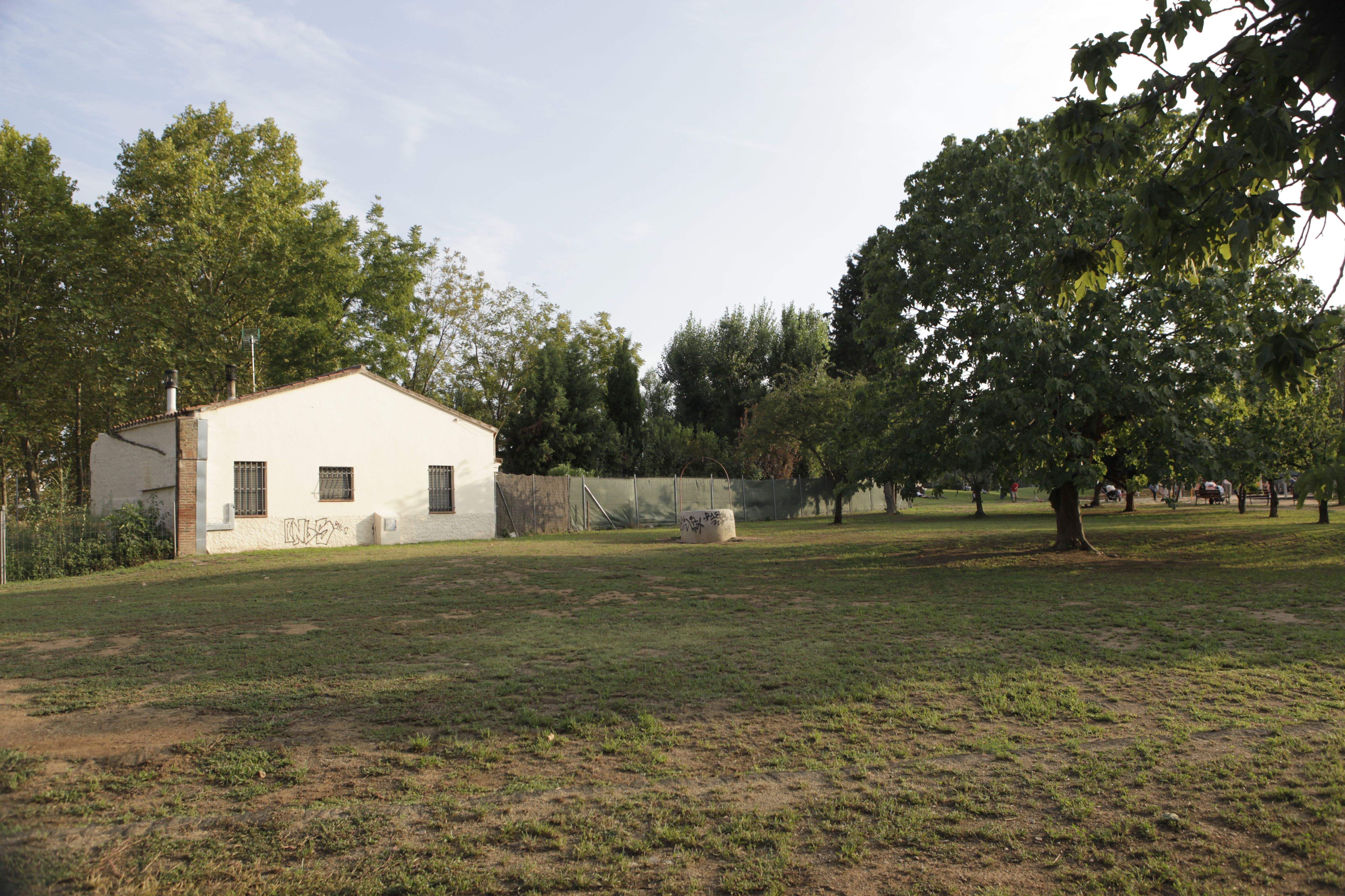El Parc Ramon Barnils havia d'acollir la  12a escola i ara acollirà la Biblioteca FOTO: Arxiu