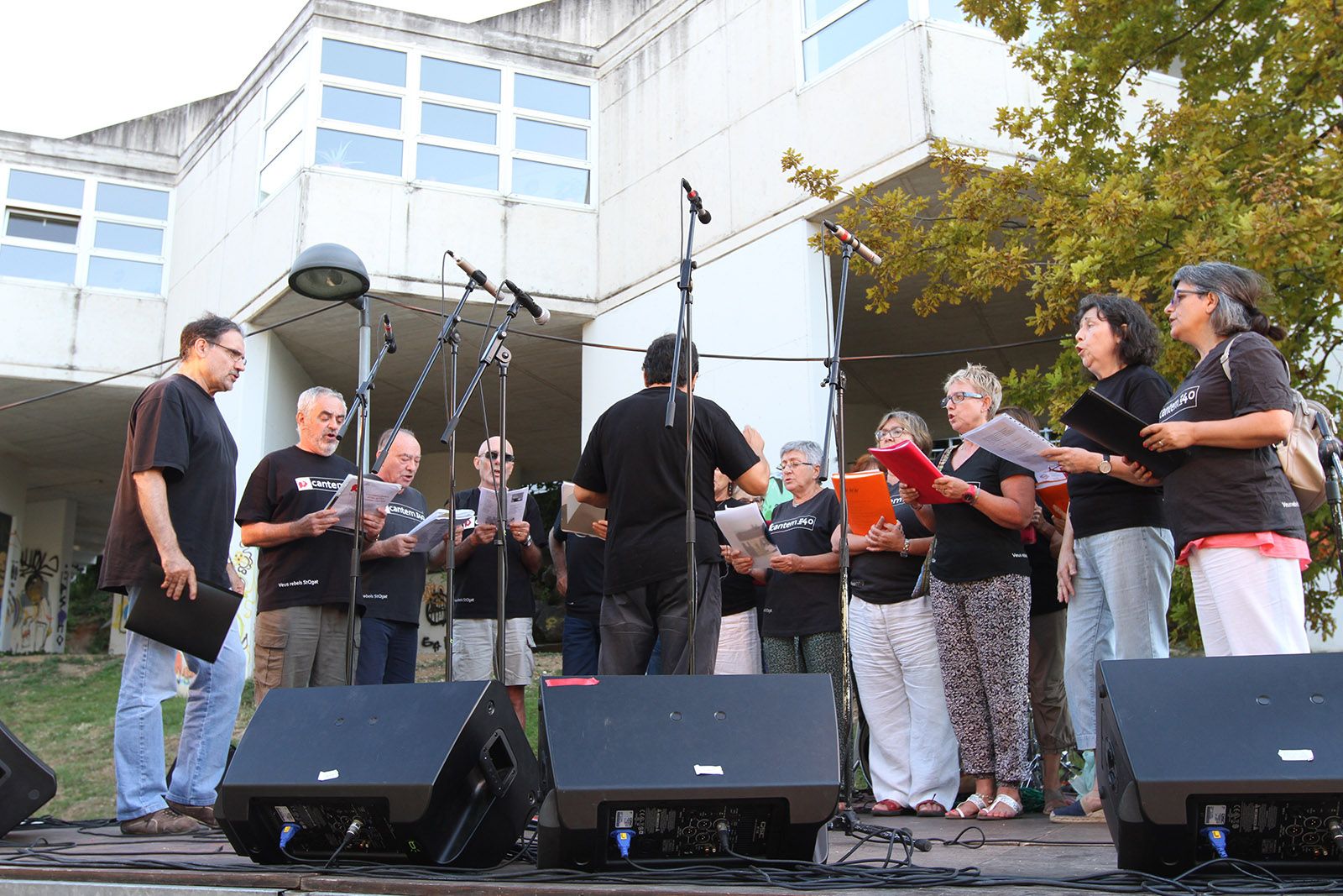 Cnatem les 40 a la Floresta FOTO: Haidy Blanch