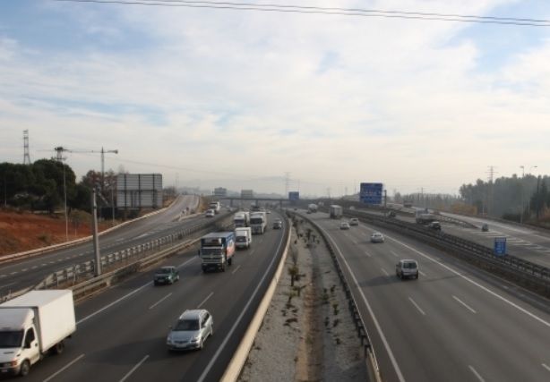 L'AP-7 al seu pas per Sant Cugat FOTO: Arxiu