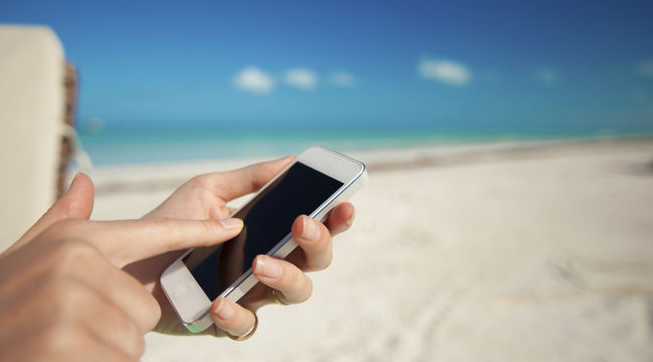 Aquest estiu no oblidis el teu smartphone. FOTO: Cedida