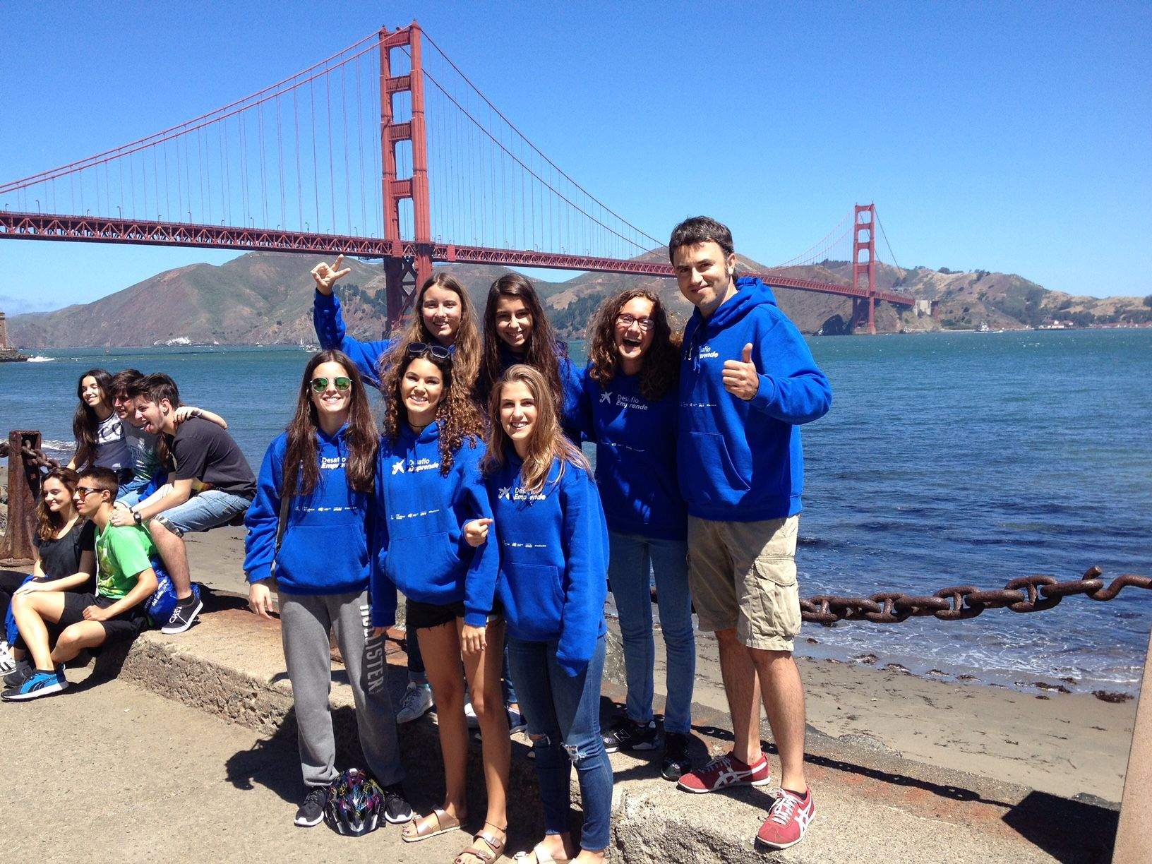 L'equip MACBETH i Maur Gascó, tutor del projecte. FOTO: Cedida