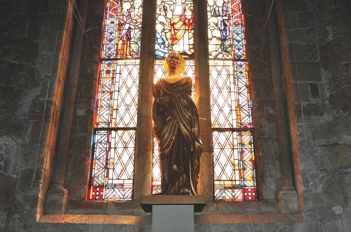 Imatge del sant a l’altar major de l’església del Monestir FOTO: Artur Ribera