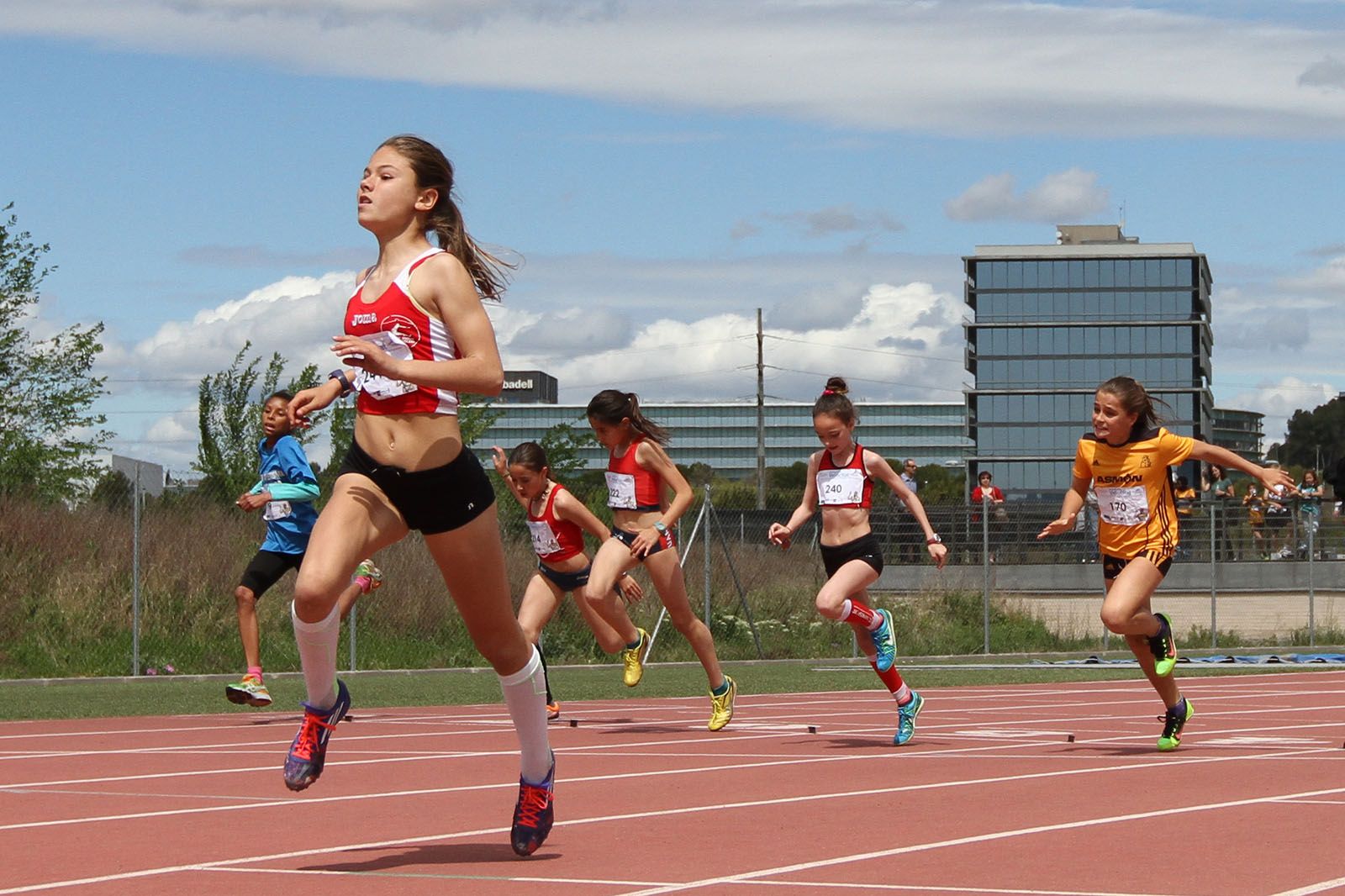 Secció d'atletisme del Munbtanyenc FOTO: Haidy Blanch