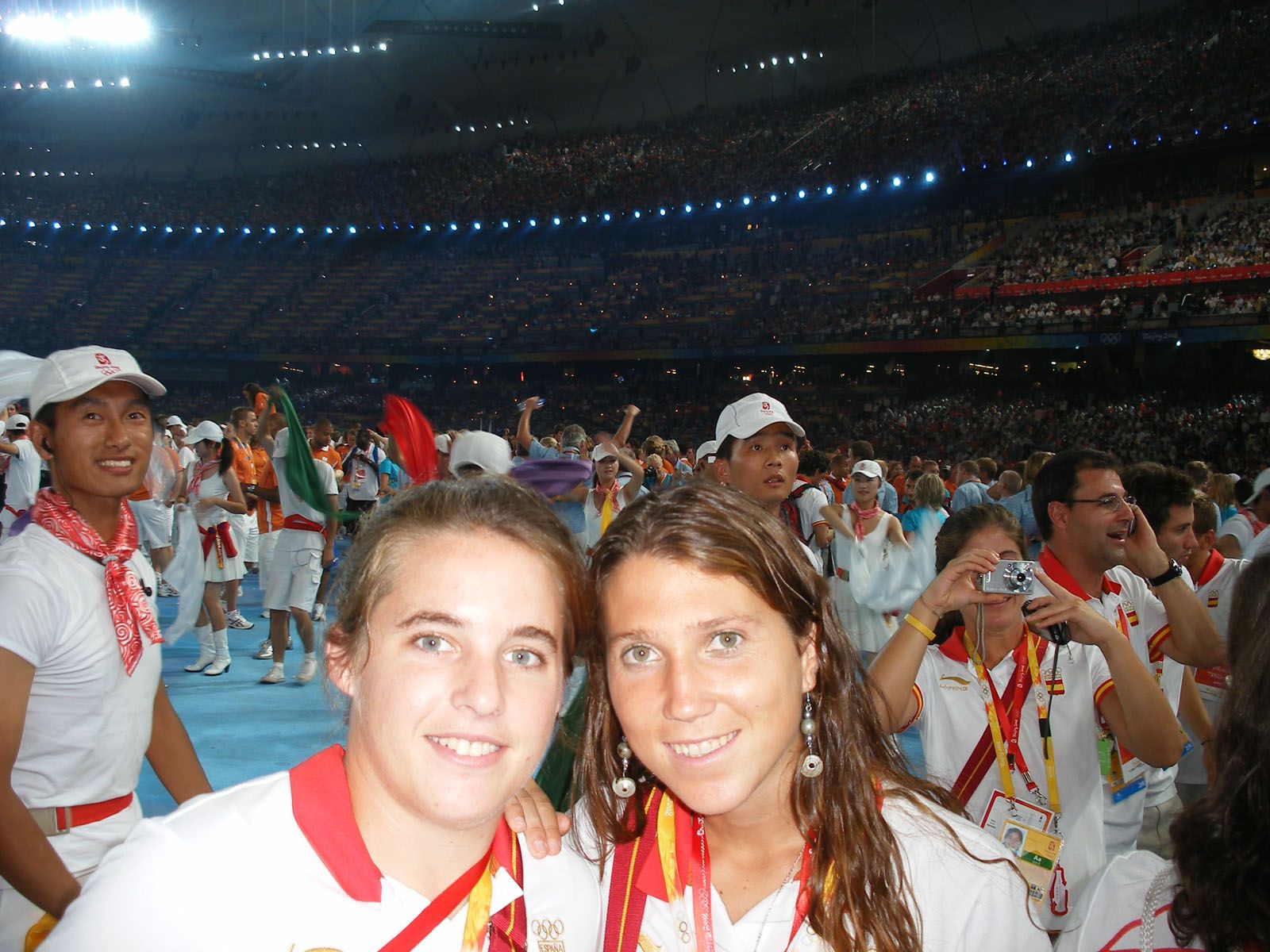 Les santcugatenques Maria Romagosa i Júlia Menéndez van participar a Pequín amb la selecció d’hoquei FOTO: Cedida