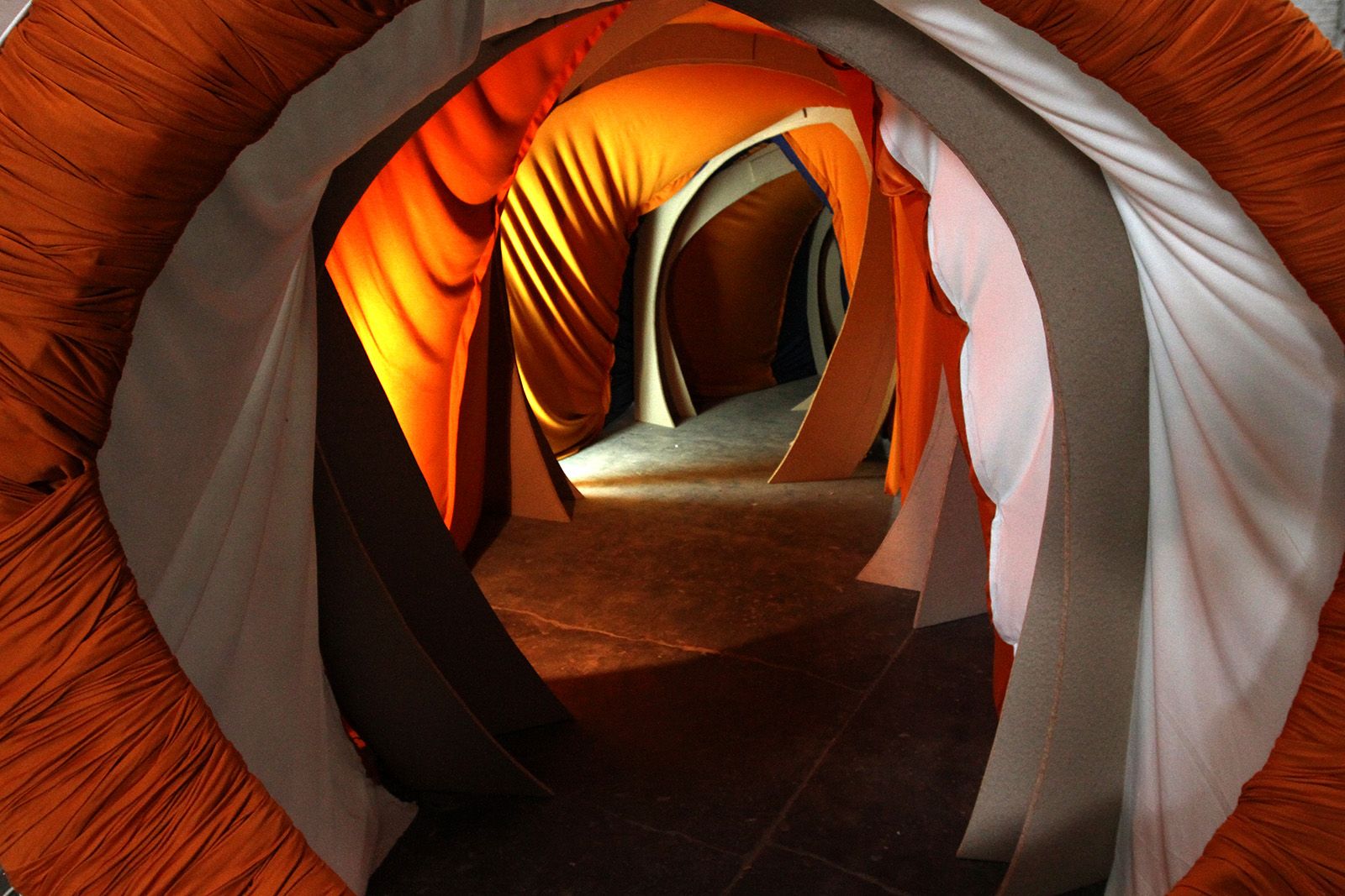 Escenografia de la 'Ciudad de Cuarzo', dissenyada per Aurora Balsebre FOTO: Haidy Blanch