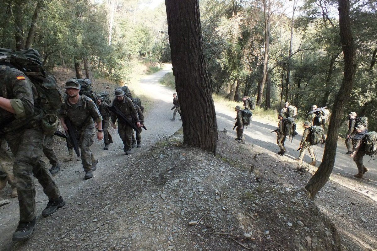 El Ministerio de Defensa va publicar aquesta imatges de militars realitzant maniobres per Collserola el setembre de 2016 FOTO: Ministerio de Defensa