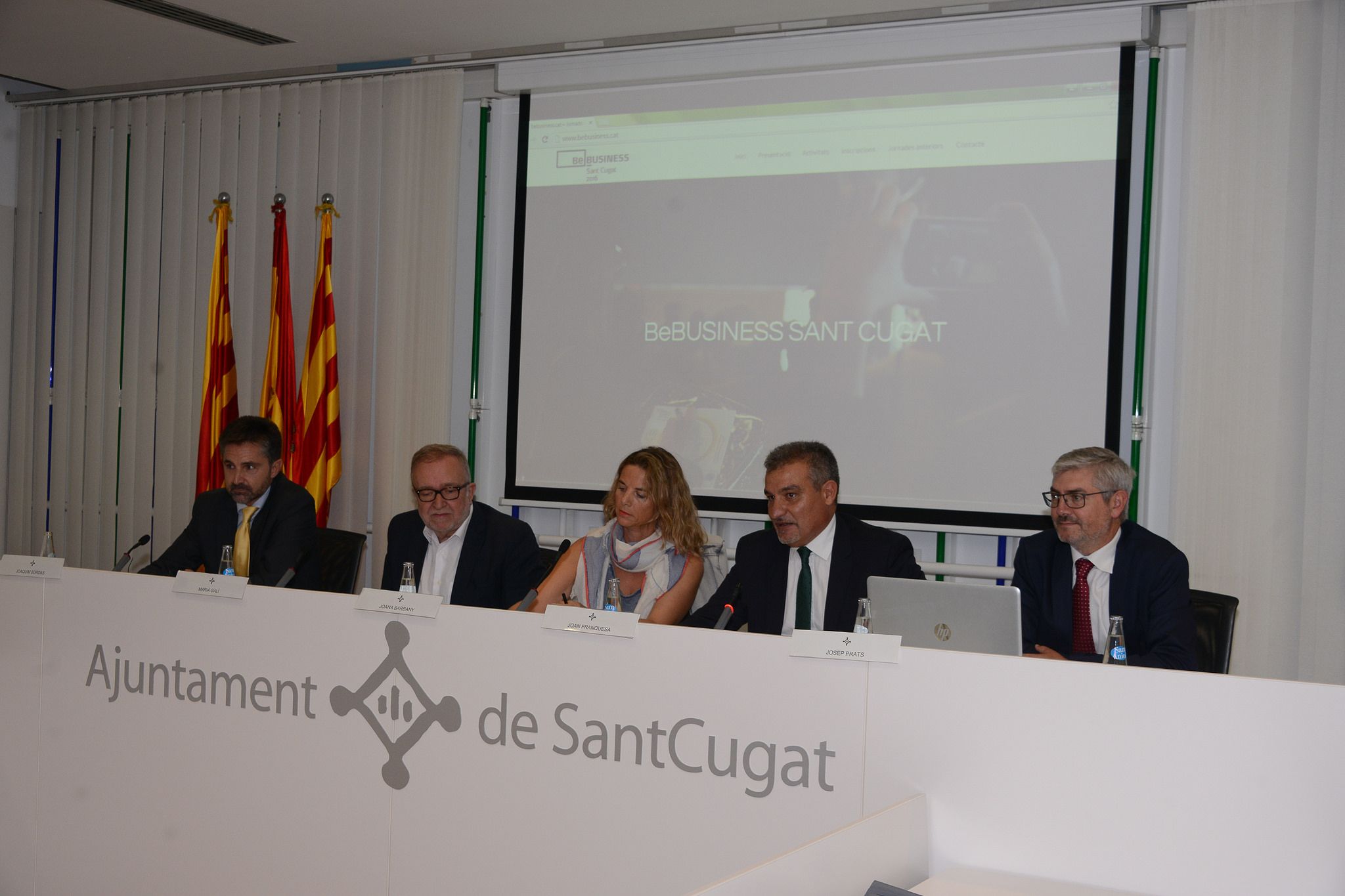 Bordas (Esade), Galí (Cambra de Terrassa), Barbany (Ajuntament de Sant Cugat), Franquesa (Sant Cugat Empresarial) i Prats (Cambra de Terrassa) han presentat el Be Business FOTO: Localpres