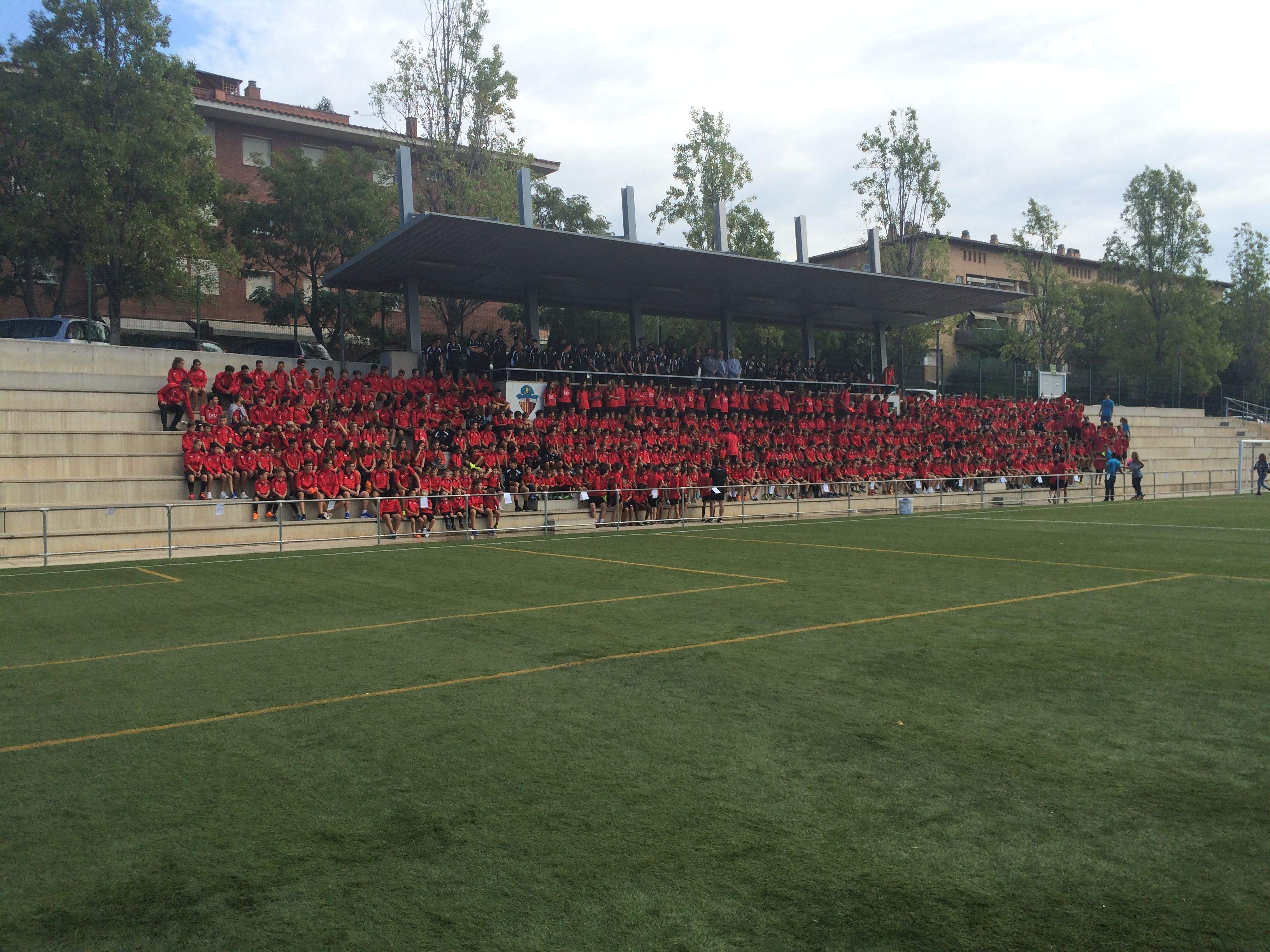 El Sant Cugat Esport FC ha presentat els seus 40 equips a la ZEM Jaume Tubau. FOTO: Àlex López Puig