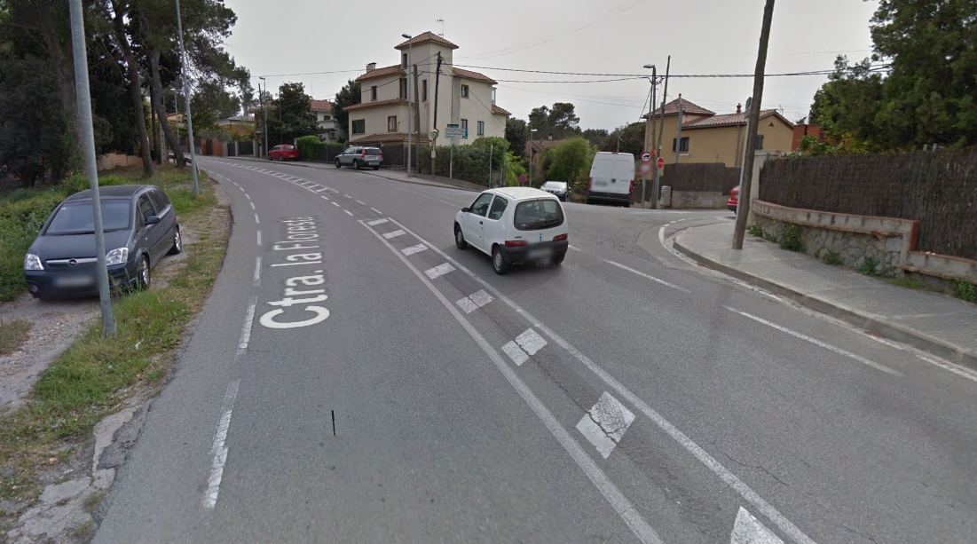 Tram on s'ubicaria la benzinera i la rotonda, a la carretera de Vallvidrera entre Can Cadena i la Floresta