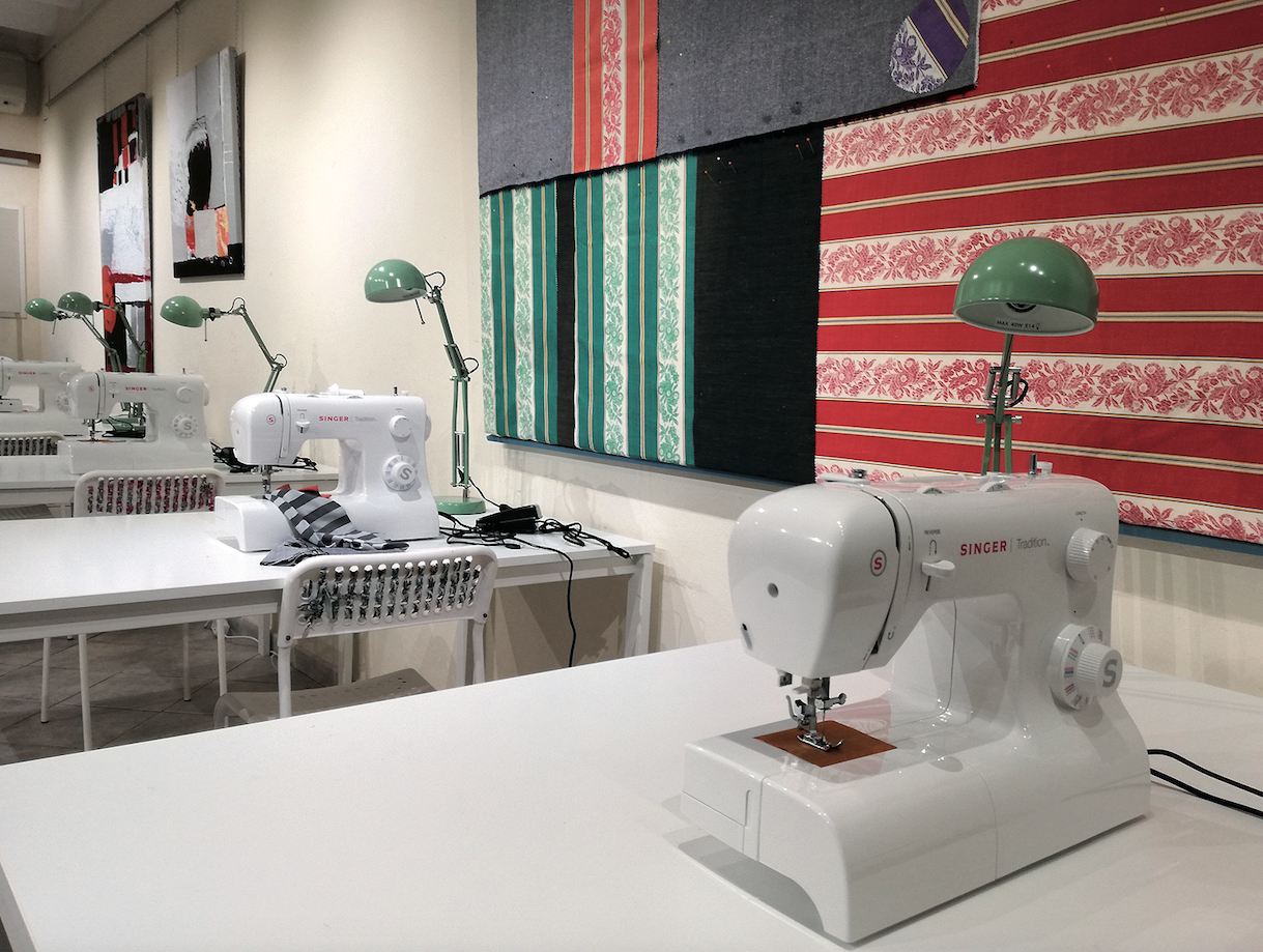 Imatge de la nova sala per fer art tèxtil a Pou d'Art FOTO: Cedida