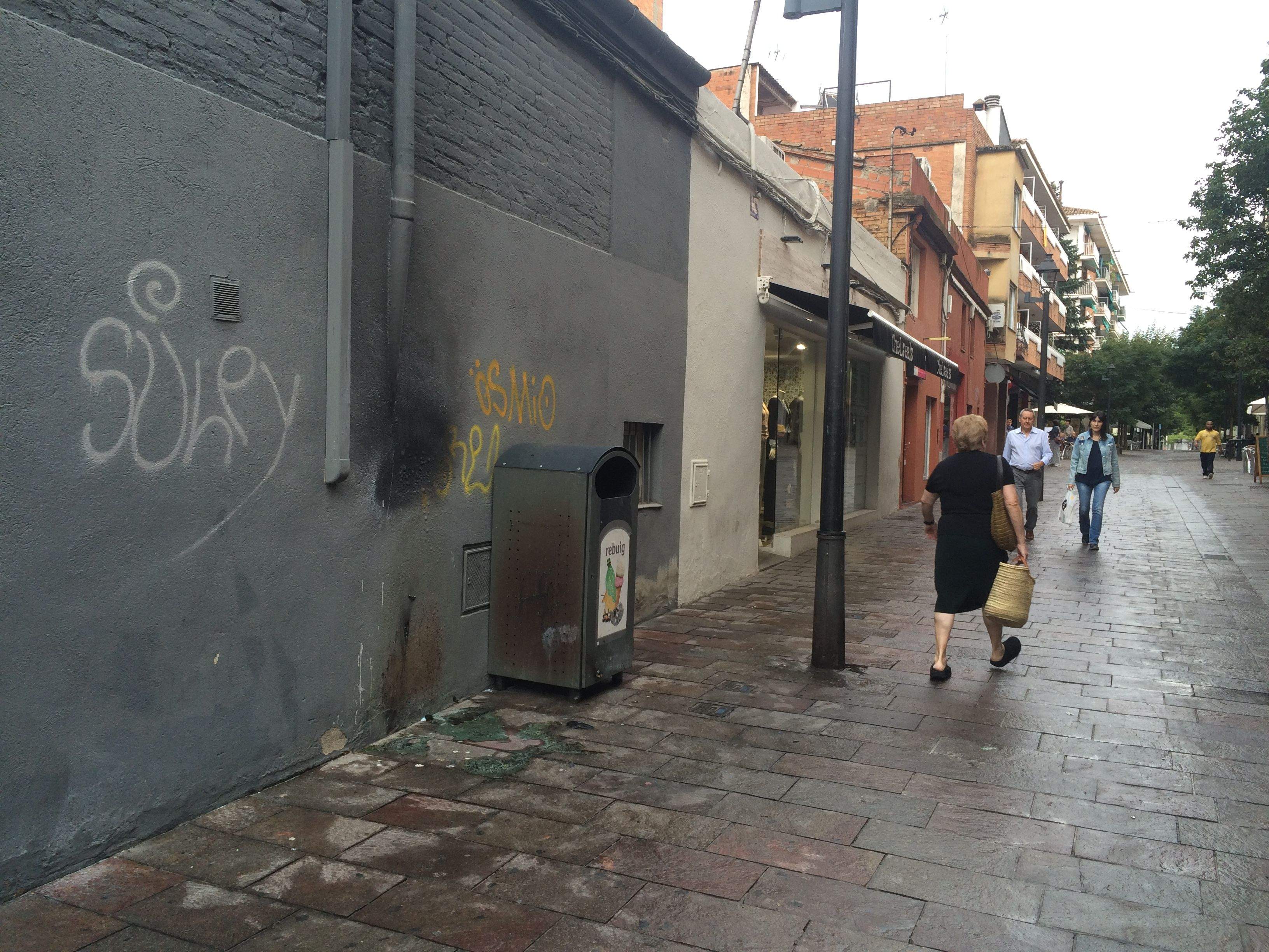 Els fets han passat a l'altura del número 52 del carrer Valldoreix FOTO: Mireia Puente 