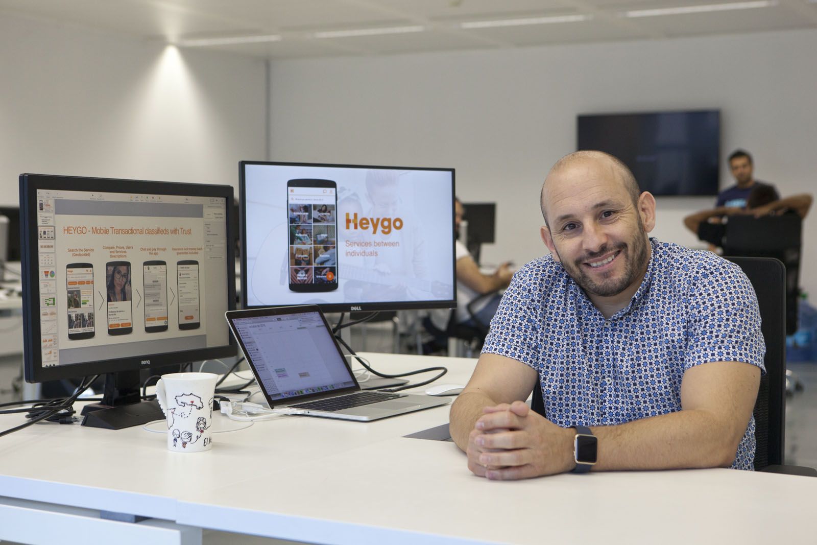 Nicolás Espinosa a la seu de Heygo a Esade Creápolis, a Sant Cugat FOTO: Artur Ribera