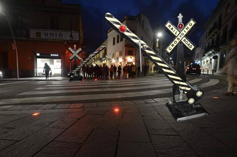 Meme a la plaça dels Quatre Cantons FOTO: Andreu Kronos