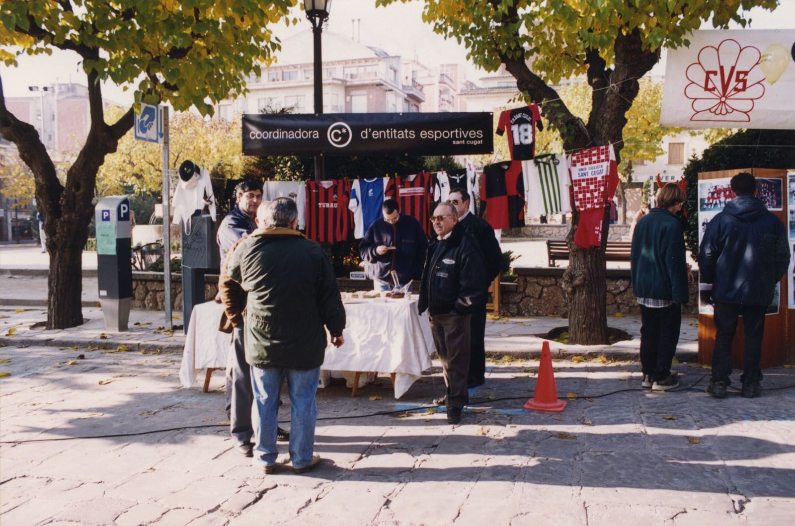 Estand del Sant Cugat Esport, 1999. FOTO: Arxiu