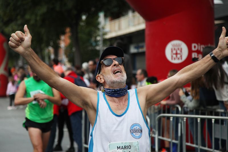 Més de mil atletes han participat a la 33a edició de la Mitja Marató FOTO: Lali Puig 