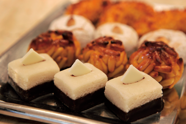 Una imatge de panellets FOTO: Artur Ribera