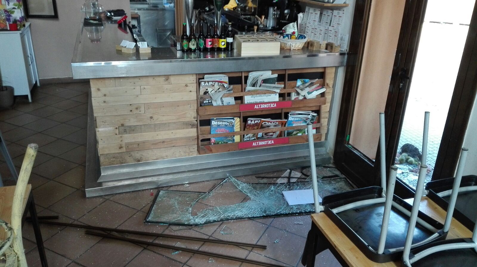 El robatori ha estat al Bar MUT, a Torreblanca  FOTO: Cedida