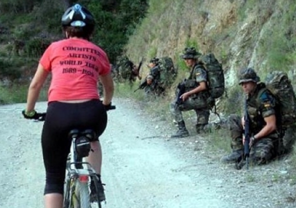  Militars fent maniobres per Collserola FOTO: PAS Sabadell 