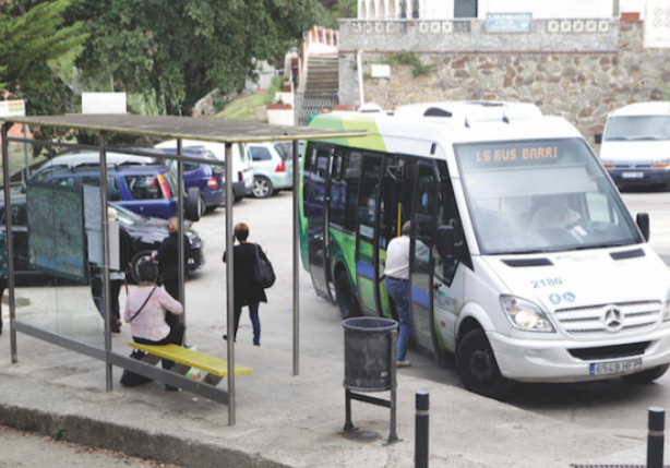  La xarxa de transport al barri de les Planes preocupa els veïns FOTO: Artur Ribera 