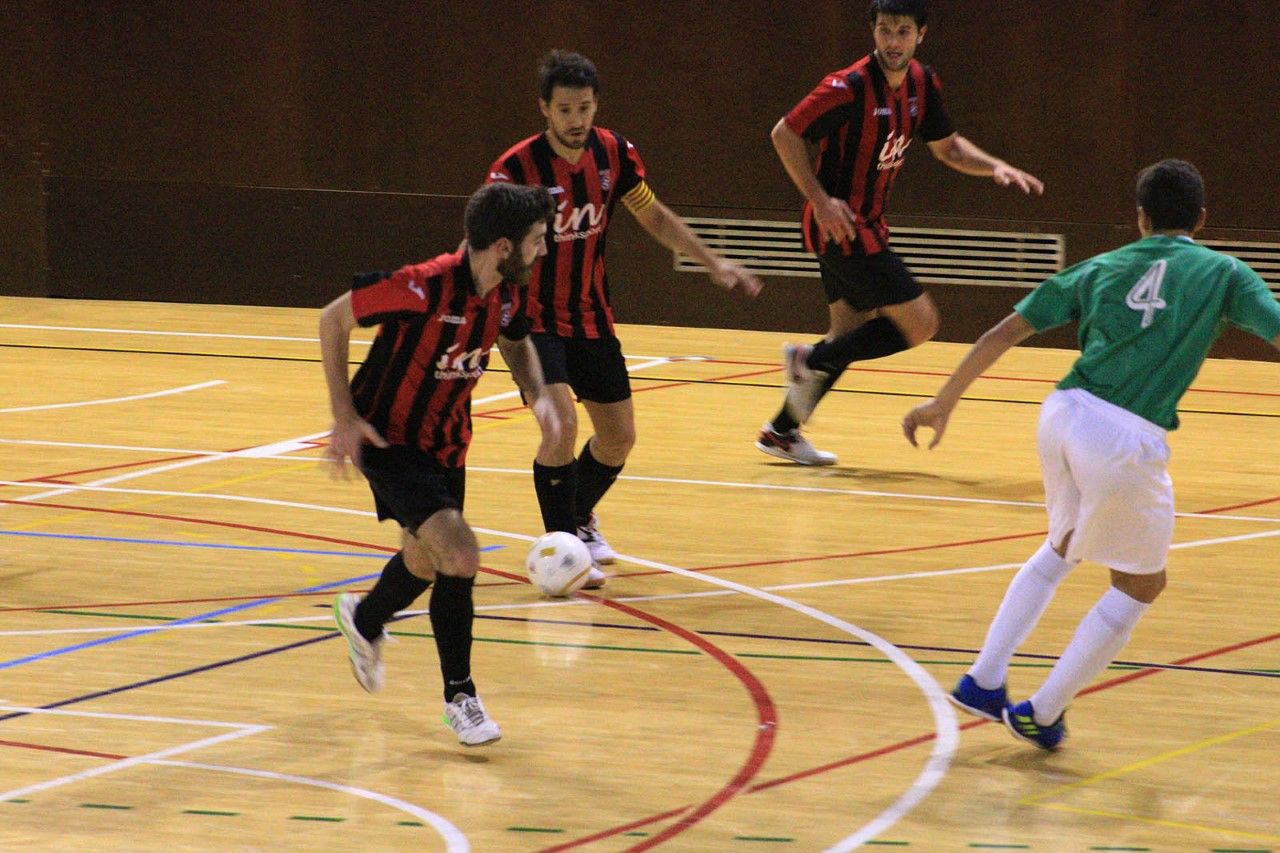 Willy i Enric, a l'esquerre i a la dreta de la fotografia, han marcat 2 gols cadascú. FOTO: Lali Álvarez