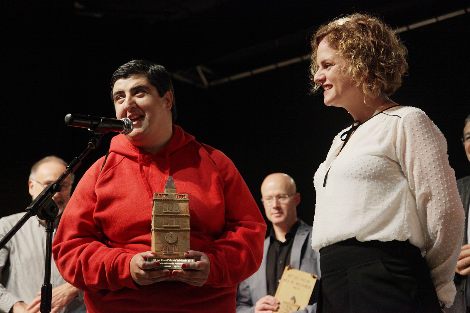 Moment de l'entrega FOTO: llai Puig