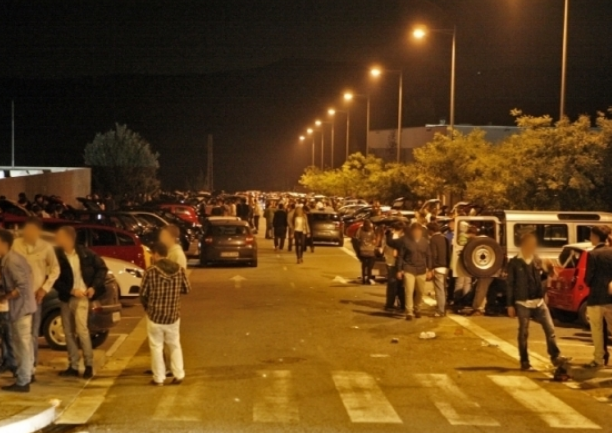  Imatge d'arxiu de l'aparcament de Can Solà un cap de setmana a la nit FOTO: Esther Naval 