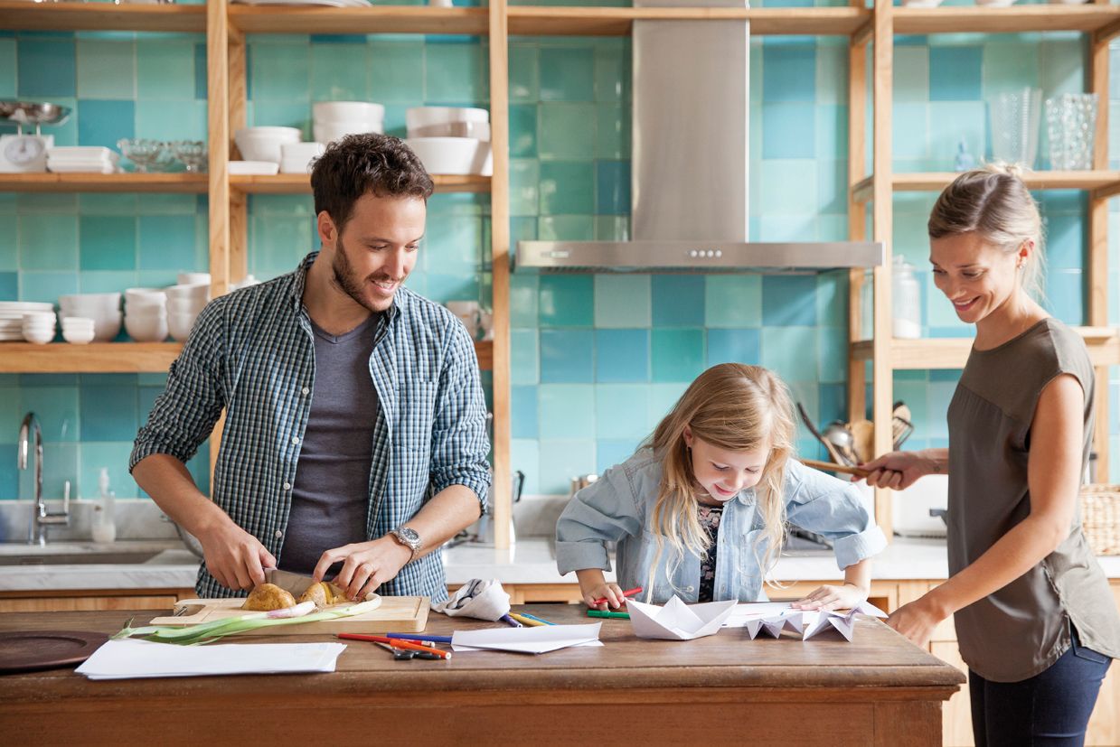 Aquest llibre involucra als nens en el procés de cuinar