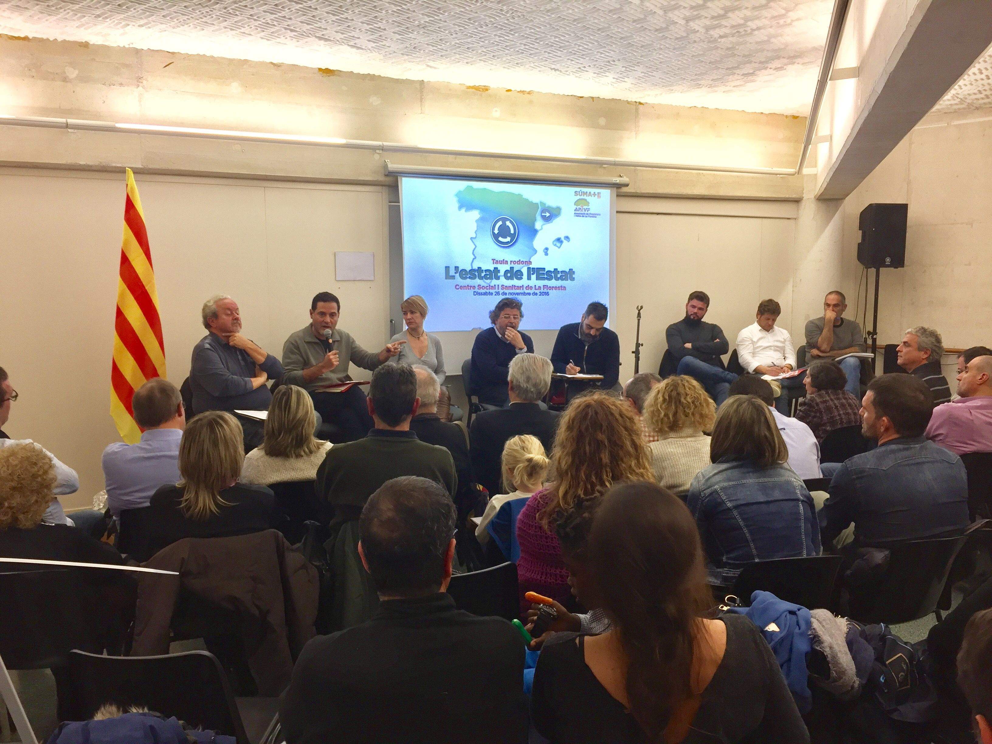 El debat ha estat organitzat per l'Associació de Propietaris i Veïns de la Floresta 