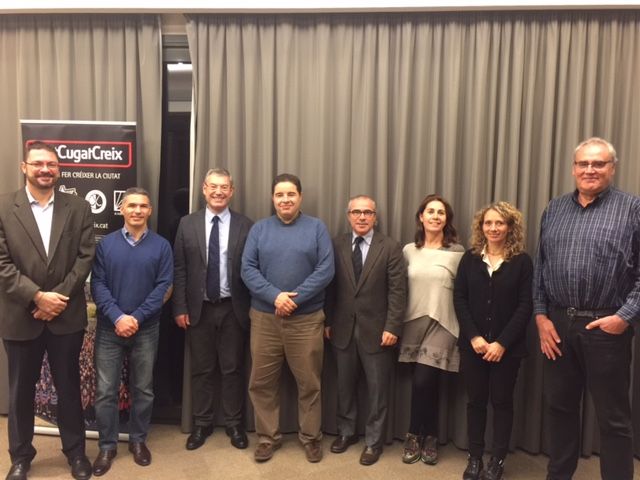 L'acte de signatura amb tots els representants. FOTO: Laura Grau