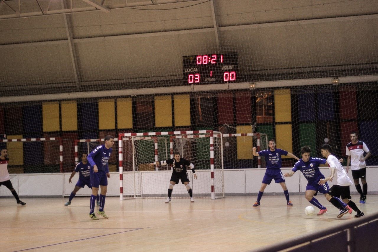 L'Olimpyc Floresta FS ha guanyat (8-3) al CE Futsal Barceloneta. FOTO: Ale Gómez