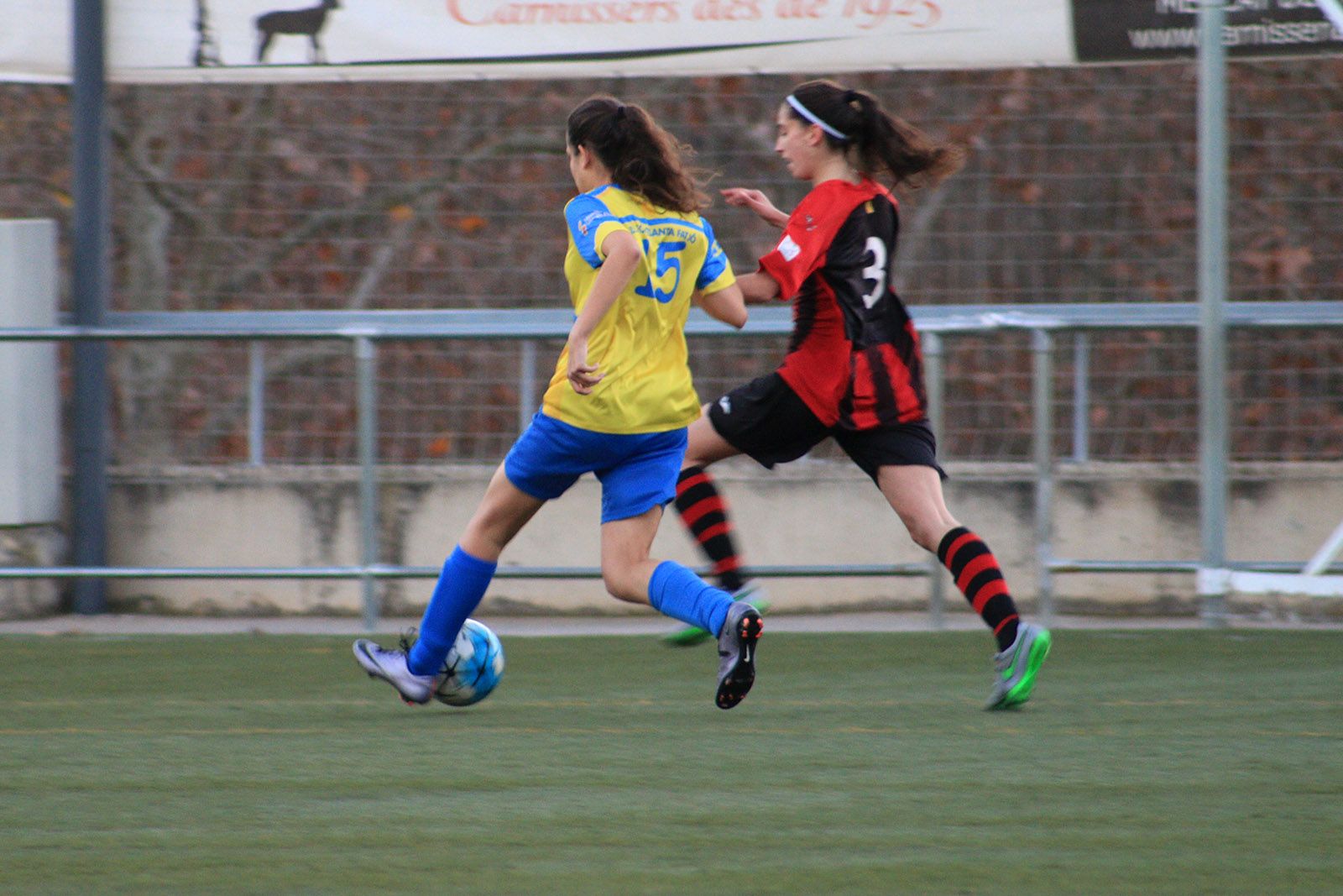 Eli, del Sant Cugat Esport FC, ha estat la jugadora que ha donat l'assistència en els dos primers gols locals. FOTO: Lali Álvarez