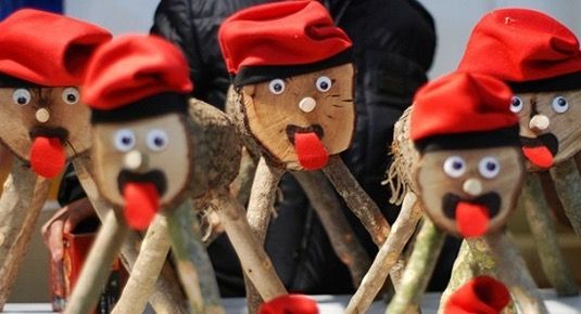 'Tió, tió xarop de bastó'