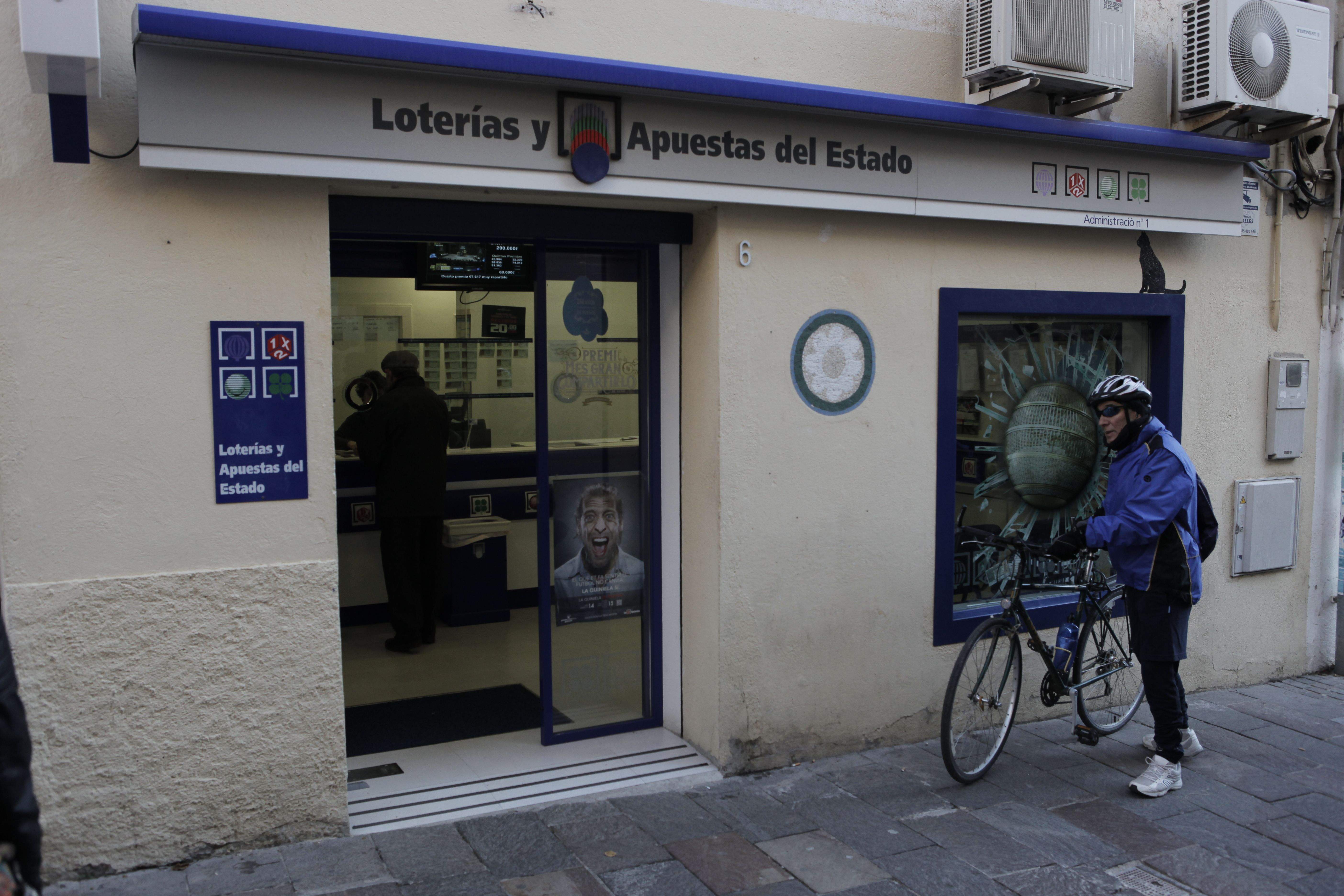 L'administració de loteria número 1 de Sant Cugat FOTO: Artur Ribera 