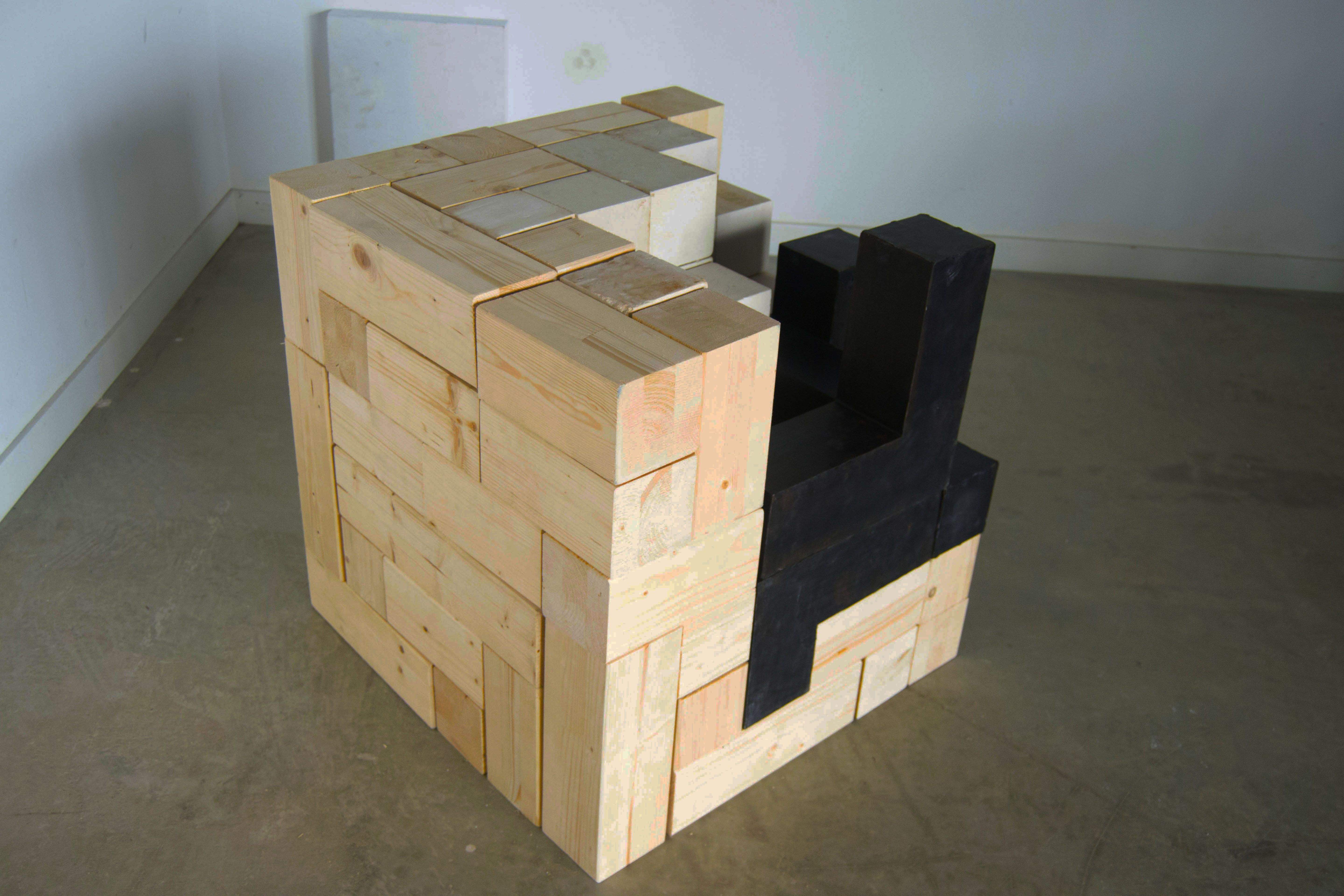 Gara Basilio Mayor. Geometria del caos. Fusta, escaiola i ferro