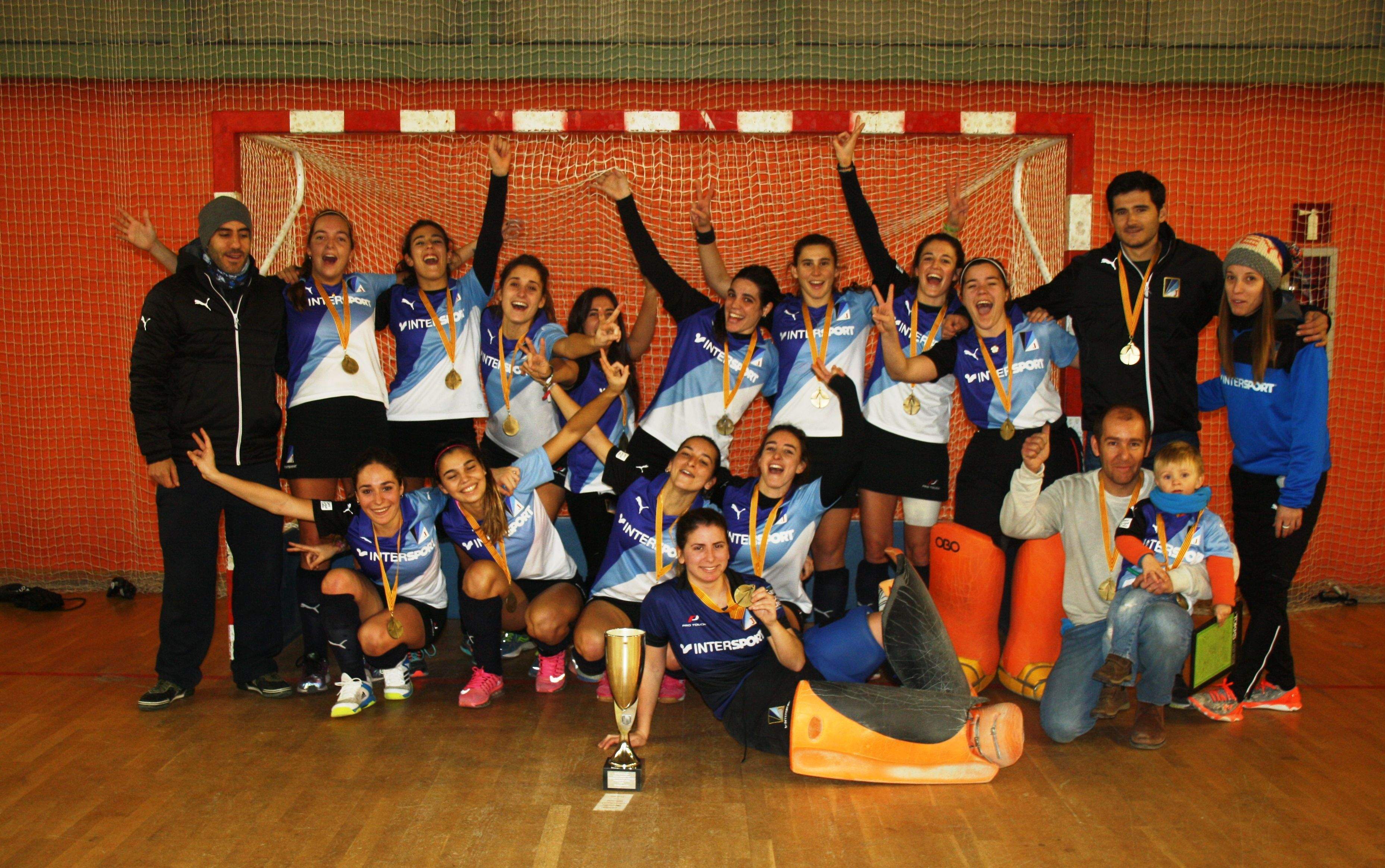 El Junior FC ha guanyat el Campionat de Catalunya Femení d'hoquei sala al Club Egara. FOTO: Àlex López Puig