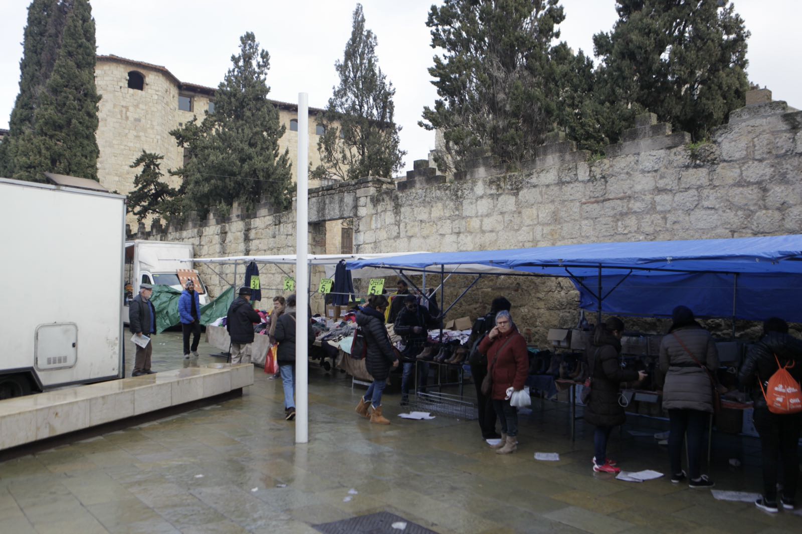 L'asta de plaça d'Octavià tallada FOTO: Artur Ribera 