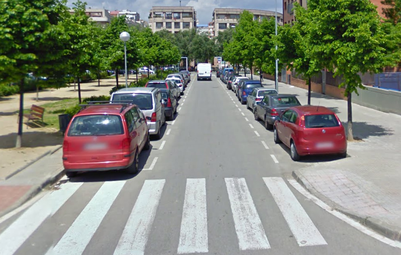 Els dos robatoris han tingut lloc per la zona del parc de la Pollancreda FOTO: Google Maps 