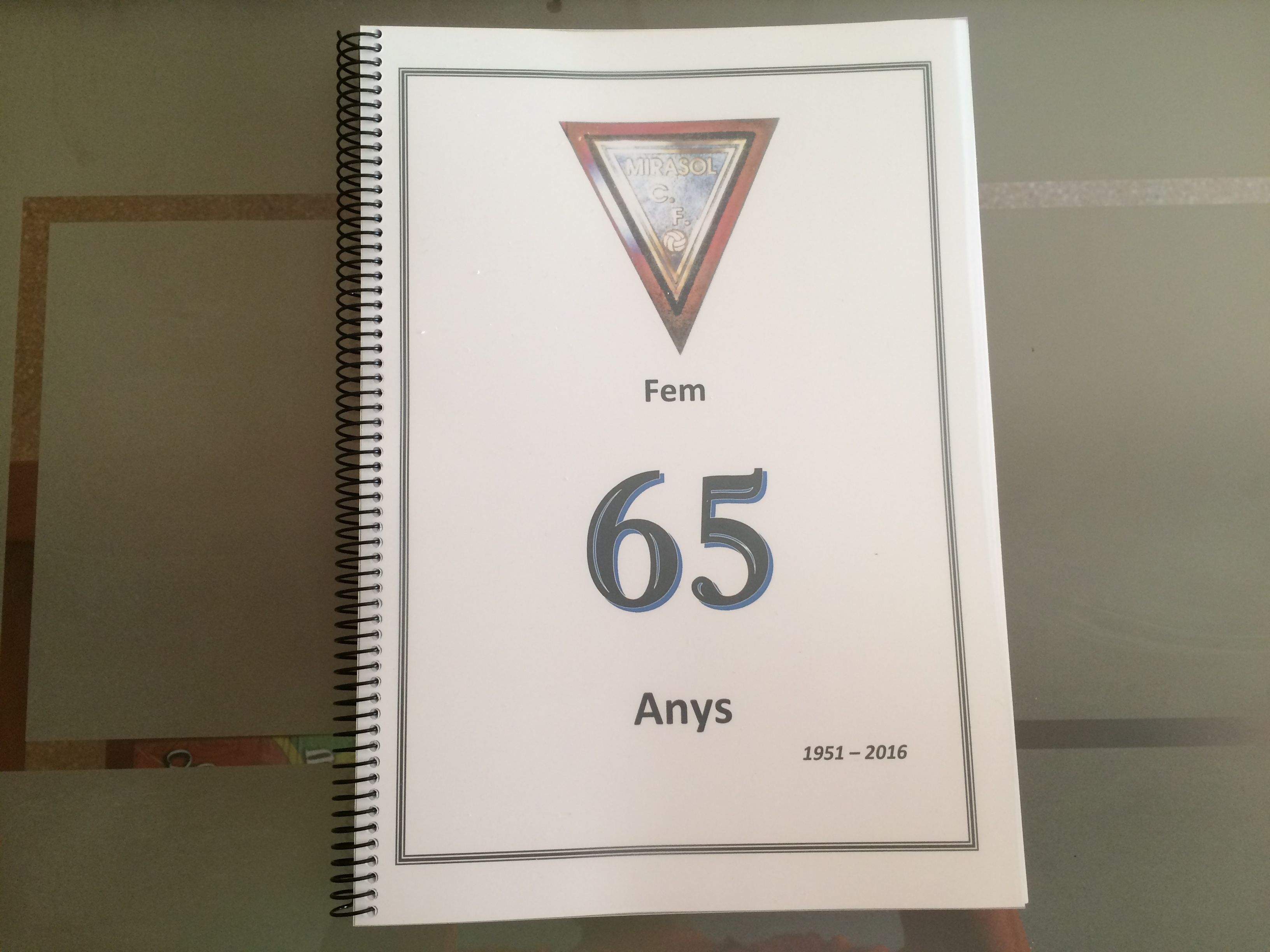 El llibre del 65è aniversari del Mirasol Club de Futbol. FOTO: Cedida