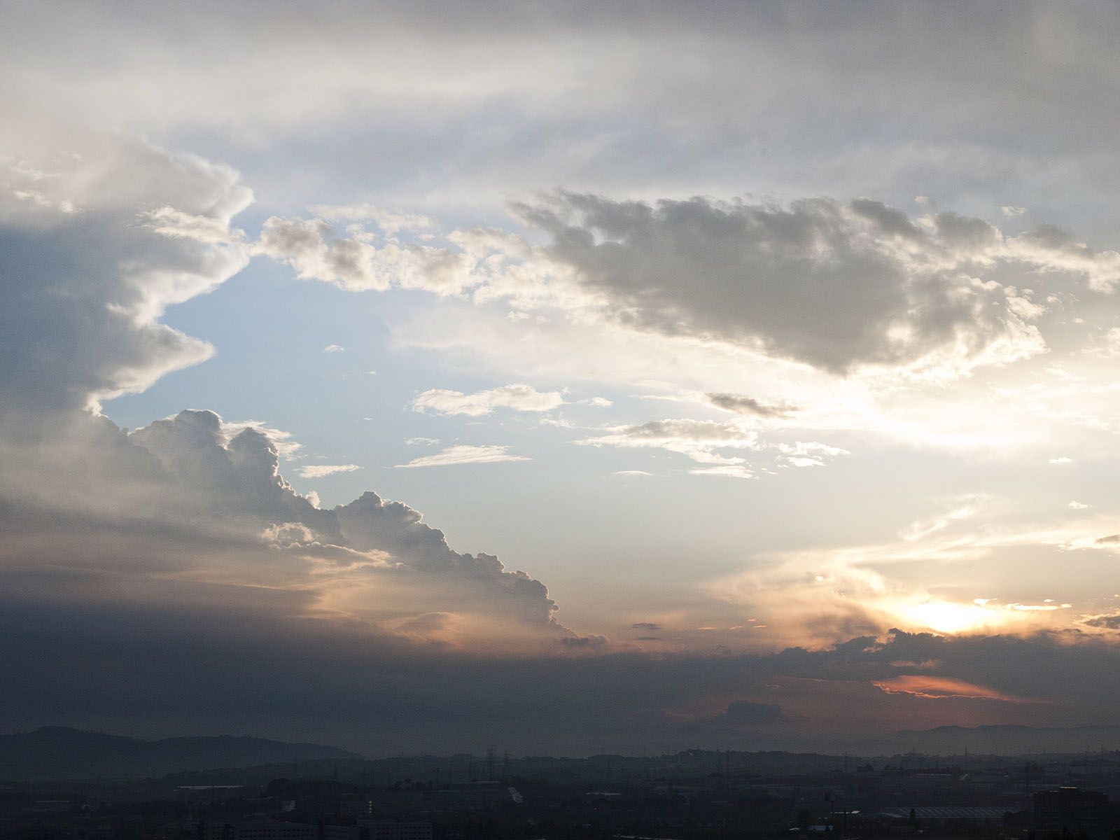 El cap de setmana serà ennuvolat FOTO: Artur Ribera 