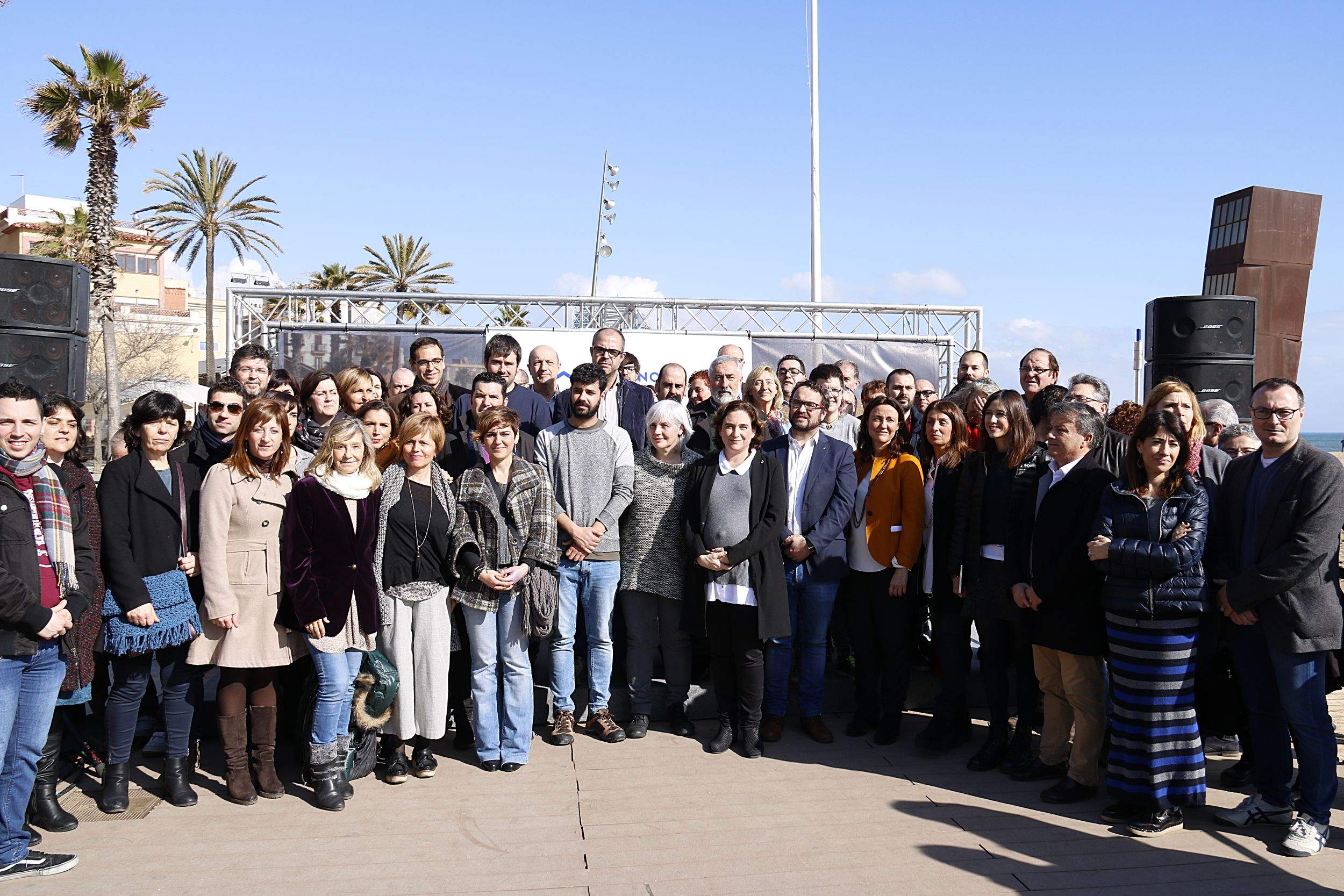 Foto de família d'alcaldes i alcaldesses de Catalunya a Barcelona FOTO: ACN