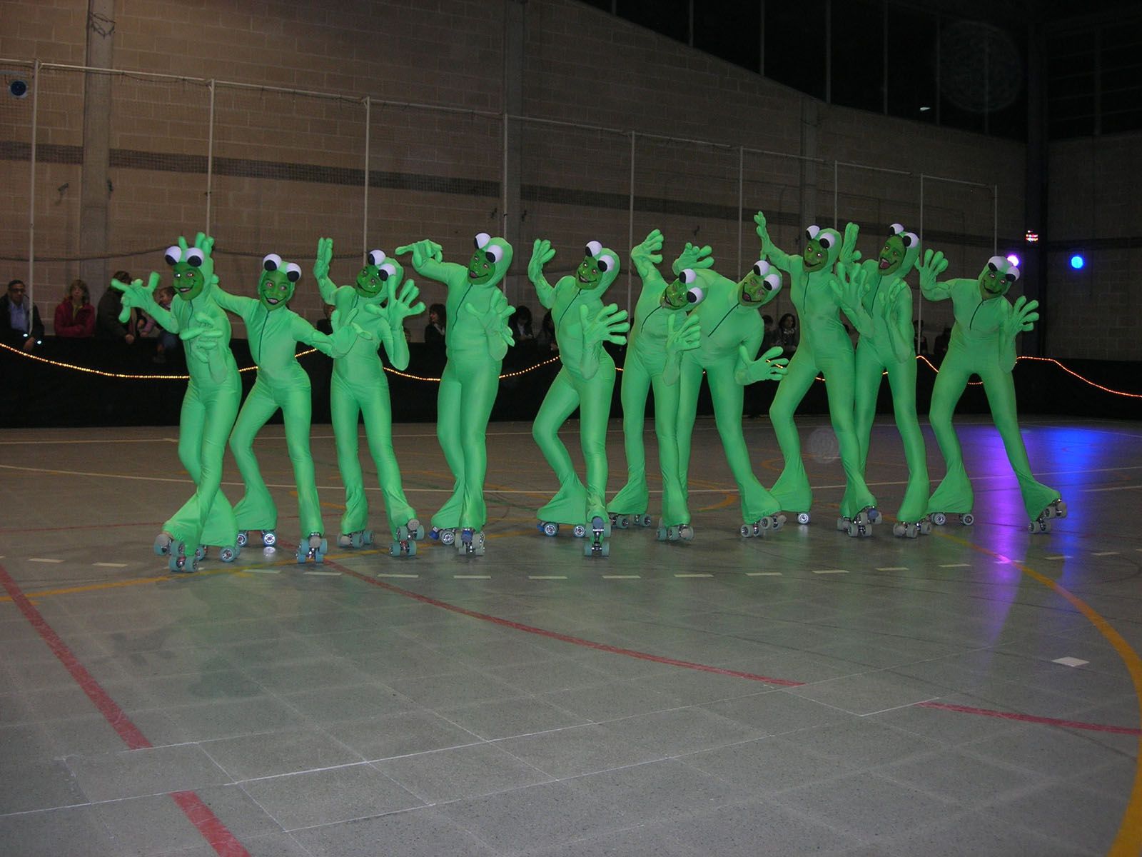 Show granotes en un dels campionats de conjunts FOTO: Arxiu EPA