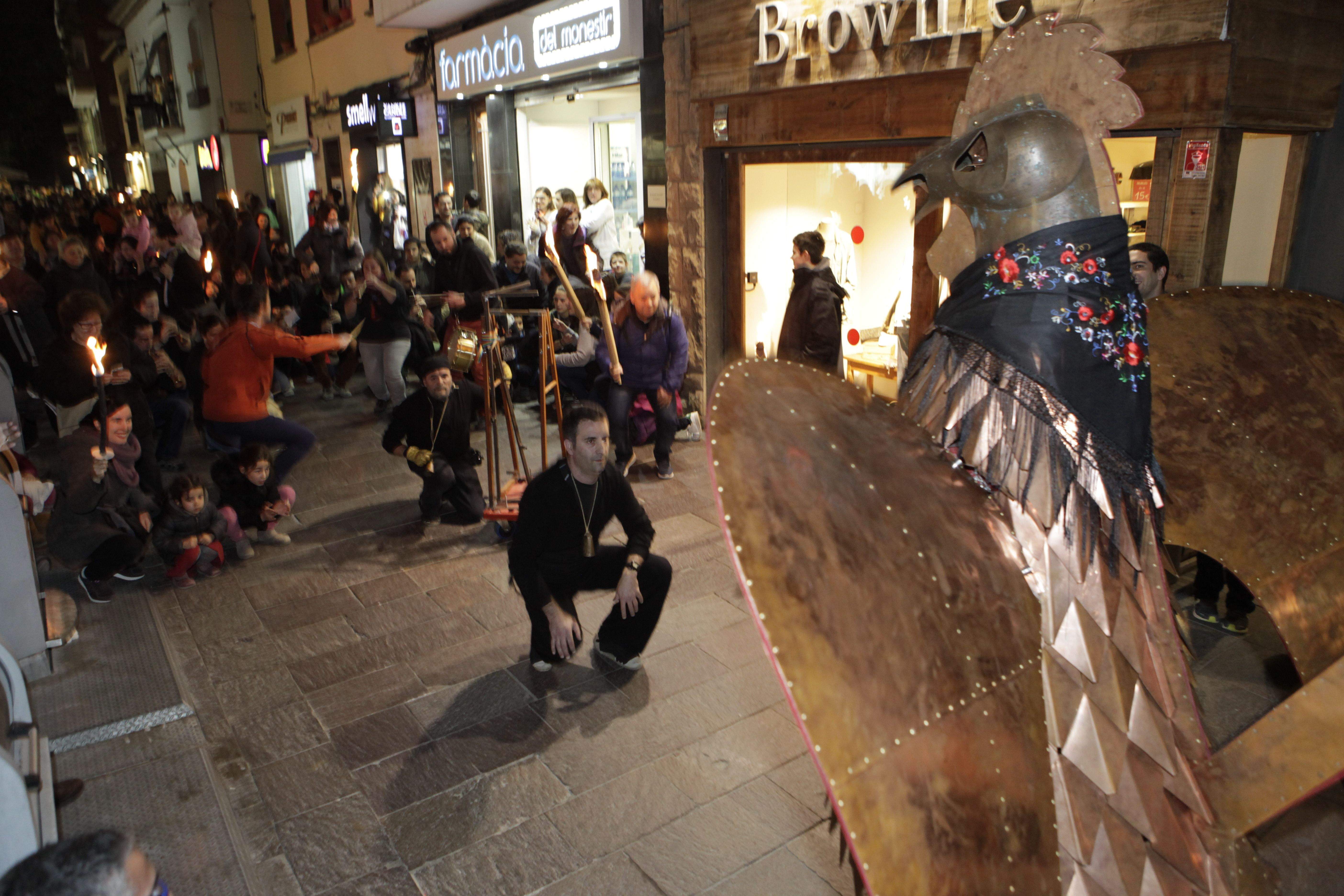 Processó cap a l'ajuntament FOTO: Artur Ribera