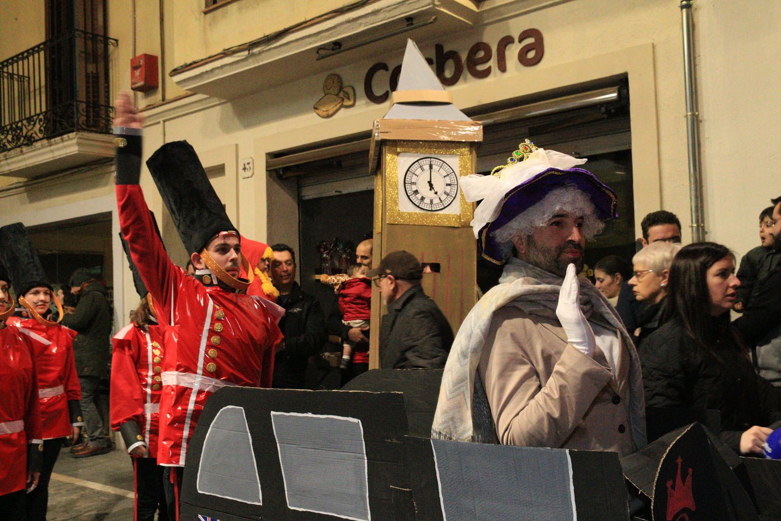 Rua de comparses. Foto: Lali Álvarez