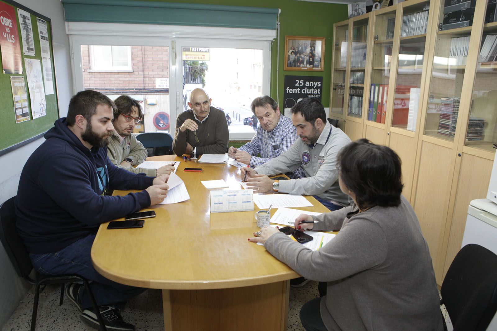 El jurat dels 20ns Premis Esport en Marxa s'ha reunit a Cugat.cat. FOTO: Artur Ribera