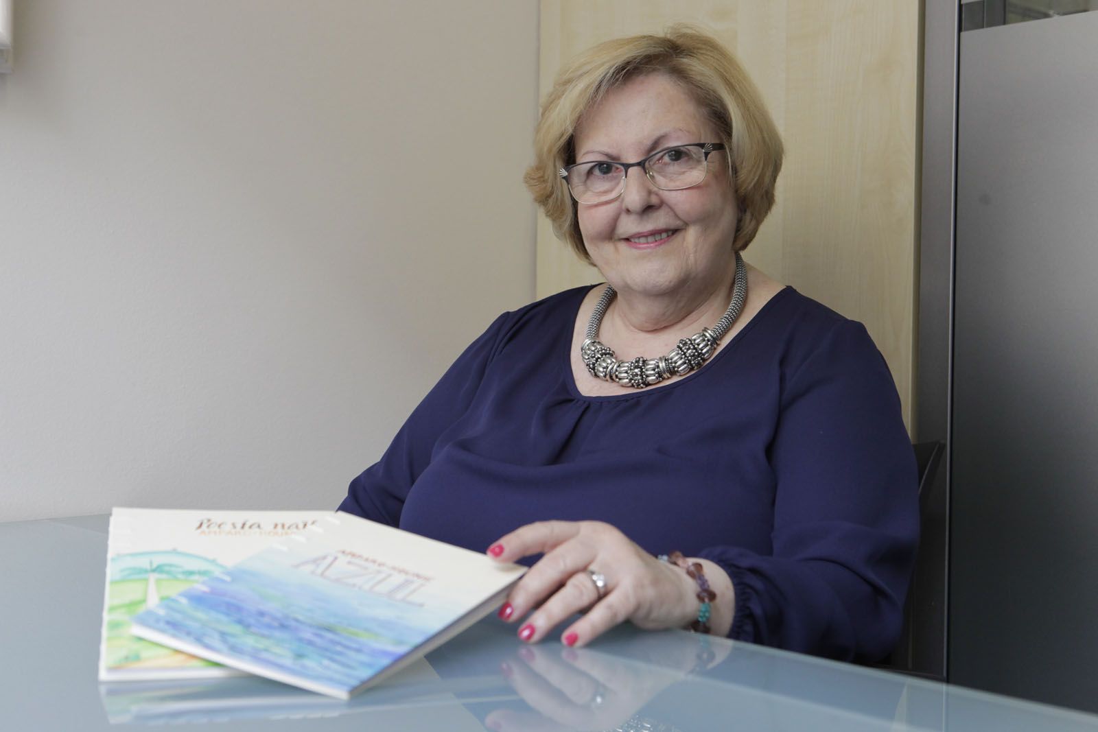 Amparo Hounie llegeix des de que era petita, i va començar a escriure regalant els seus textos FOTO: Artur Ribera