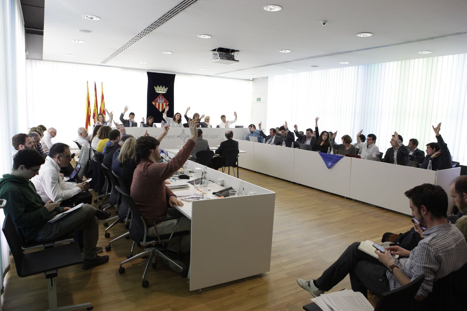 Unanimitat al ple per retre homenatge als santcugatencs deportats als camps nazis