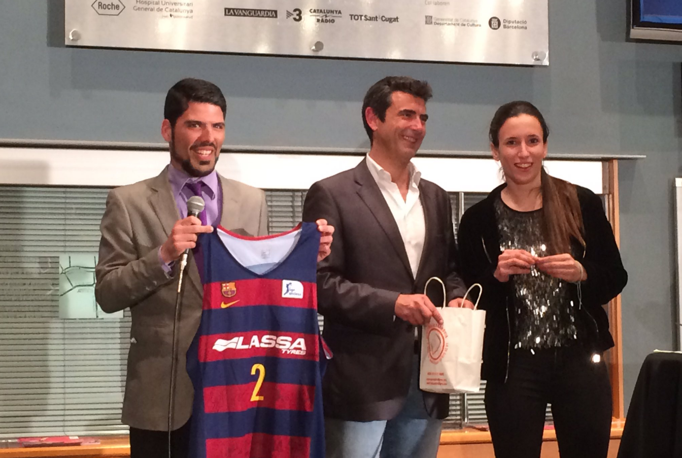 Un moment del sopar durant el sorteig FOTO: Twitter Campus Sant Cugat Índia 